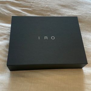 IRO Box w/Magnetic Closure